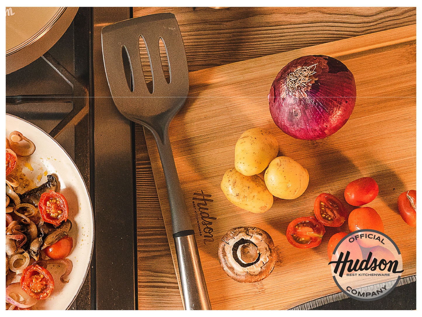 Batería Línea Daily 10 Piezas con Utensilios HUDSON