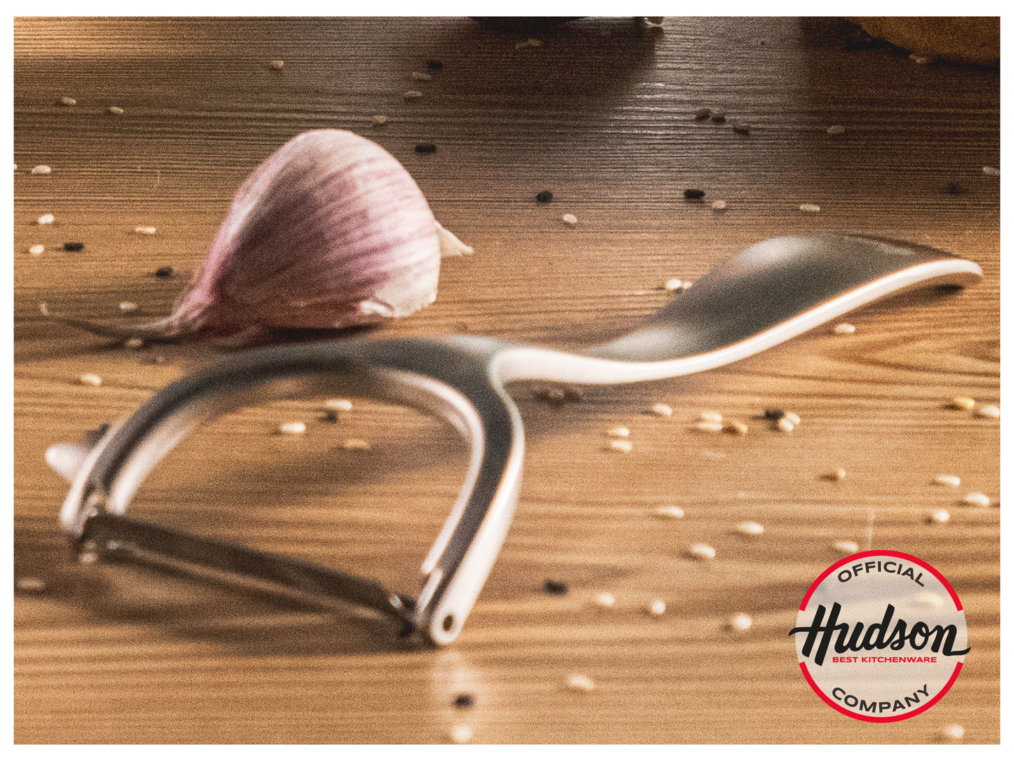 Set Olla Aluminio c/ Antiadherente 22cm + Pisapapas y Pelapapas Acero Inoxidable